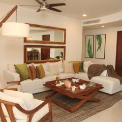 Beachfront at Las Gavias Grand 216