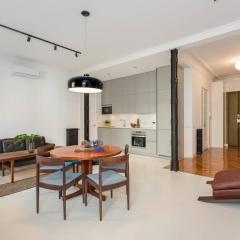 Luxury Silver Apartment just steps from Gran Vía by Batuecas