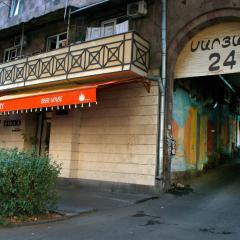 Apartment on Saryan 24