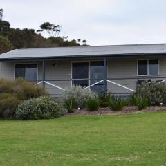 Tidal Dreaming Seaview Cottages