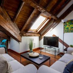 Rustic 5 Bedroom Atic, La Latina (Centre Madrid)