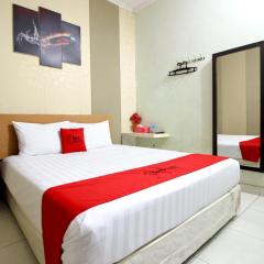 RedDoorz near Adisucipto Airport 3