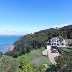 The Sanctuary- Waiheke Escapes