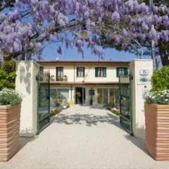 Hotel La Pace