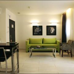 Best Western Regency Suites