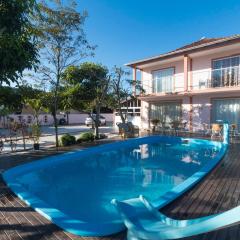 Casa em Bombinhas com piscina