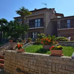 Apartments and Rooms Viktorija