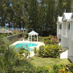 Beach Front Bungalow- Flic en Flac