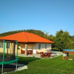 Holiday House Adrelot