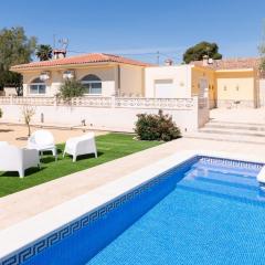 Villa Reyets 4 bed 3 bath Private Pool