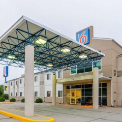 Motel 6-Kearney, NE