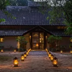 Tiger Tops Tharu Lodge