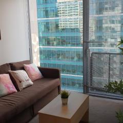 2 bedrooms CBD FREE Tram apartment (Melb Central, China Town, Queen Victoria Market, Melbourne University, RMIT, etc)