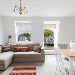 ALTIDO Cosy 1 bed flat with balcony in Pimlico, next to Warwick Square