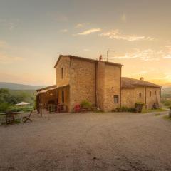 Agriturismo Verniano Five Apartments with Panoramic Pool
