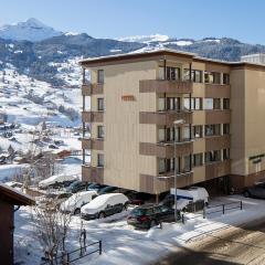 نزل يونغفراو، ملحق كريستال