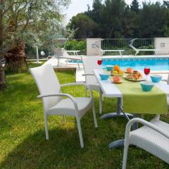 Deluxe Apartment with private Pool - 100m from the sea