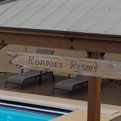 Ronnie's Resort
