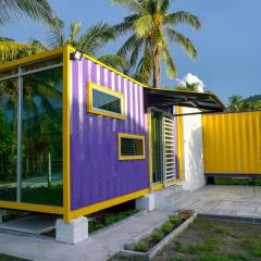 Purple Cube Roomstay Kontena