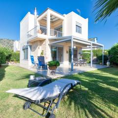 Elegant new maisonette near the sea