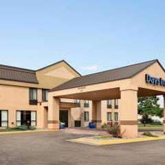 Days Inn by Wyndham Fargo - West Acres