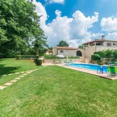 Villa Catarina with Beautiful and Spacious Garden and Pool