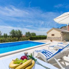 Stone House Rita with Pool
