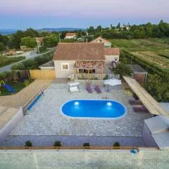 Holiday Home near Zadar with Private Pool