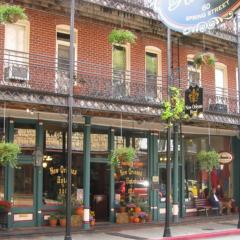 New Orleans Hotel Eureka Springs