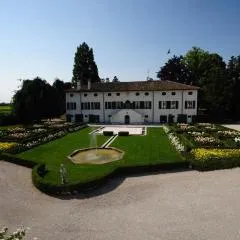 Borgo Dei Conti Della Torre