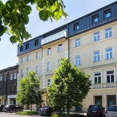 TCF Home - Apartment with Free Garage