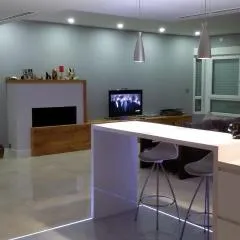 centro / internet / parking / aire acondicionado