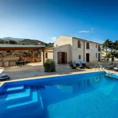 Villa in Sicily near Guidaloca Bay