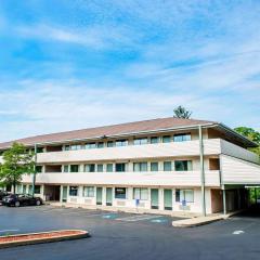 Quality Inn & Suites North Gibsonia