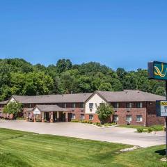 Quality Inn & Suites Decorah