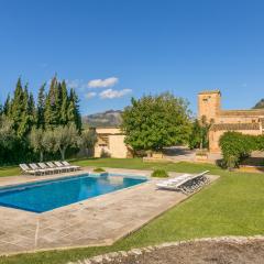 Historical house Mallorca pool wifi aircon/heat sleeps 12-14