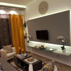 'Golden Aurora' Apartment With Elegant Style