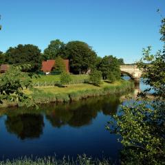 River Edge Lodges