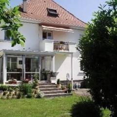BEL APPARTEMENT LUMINEUX