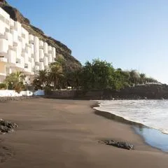 Frontline Beach Apartment