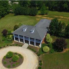 CountryMusic B&B Studios