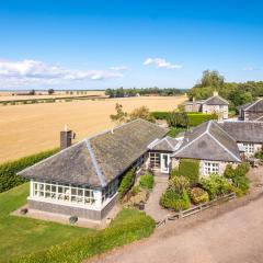 Denbrae Cottage West