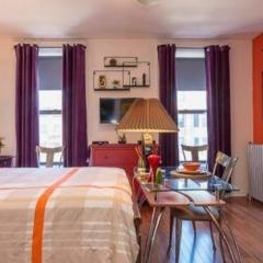 Fabulous Fully Furnished Studio Minutes From Times Square!