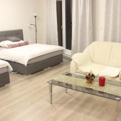 Element Prag Airport Apartment