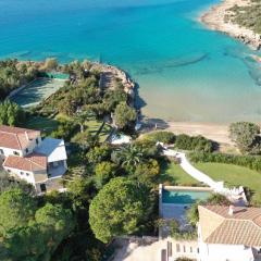 Villa Iris - Luxury traditional beachfront villa with swimming pool