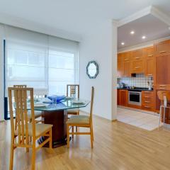 Central Apartment in St Julian's, Perfect for Families