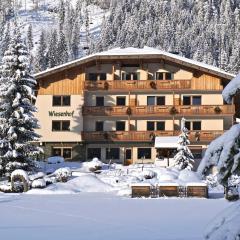 Wiesenhof, Hotel direkt am See