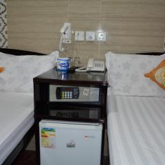 Everest Hostel 14/F