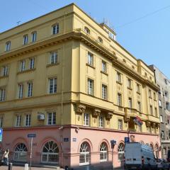 Petar Drapšin Hostel