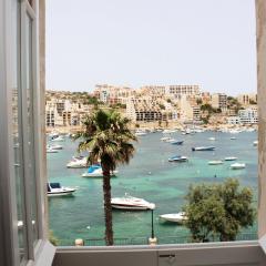Blue Harbour 3 bedroom seafront apartment with large yard on the promenade - by Getawaysmalta